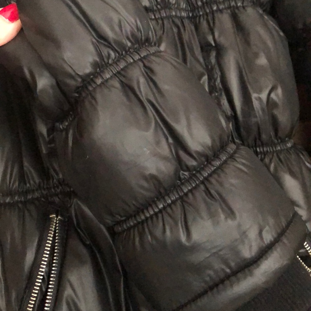 GIRLS DKNY Puffy coat with hood. - Picture 4 of 11
